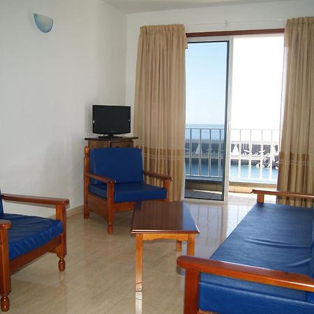 Apartamentos Los Saltos La Restinga Bilik gambar