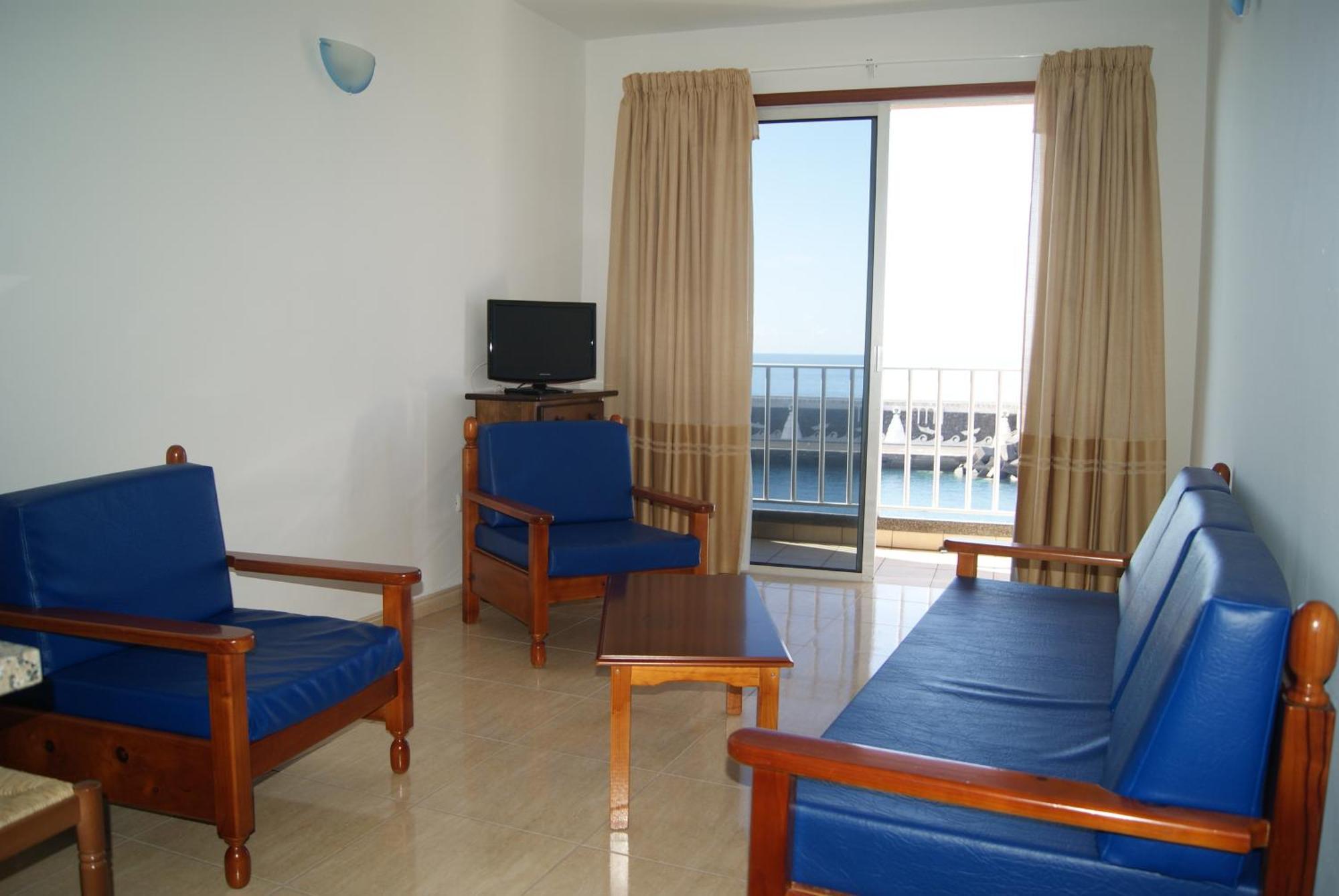 Apartamentos Los Saltos La Restinga Bilik gambar